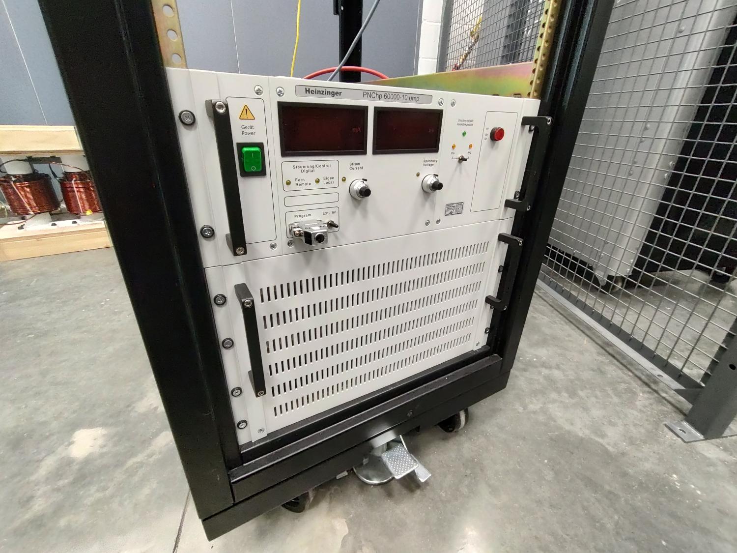 "Heinzinger Power Supply"